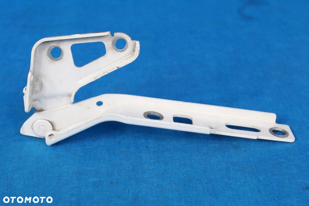 Zawias maski prawy 4L0823302 AUDI Q7 - 13