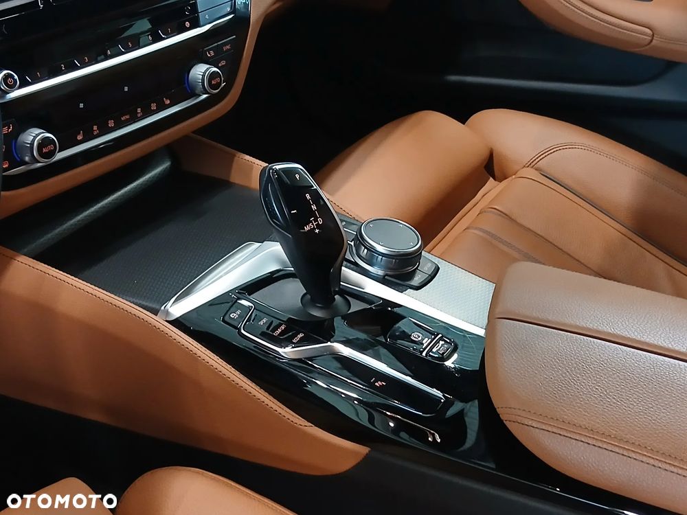 BMW Seria 5 530i mHEV M Sport sport - 23