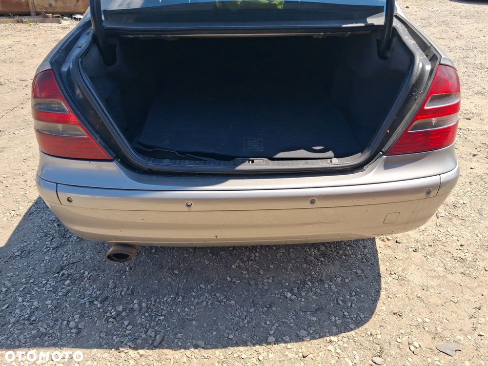 ZDERZAK TYL TYLNI MERCEDES E KLASA W211 723 - 5