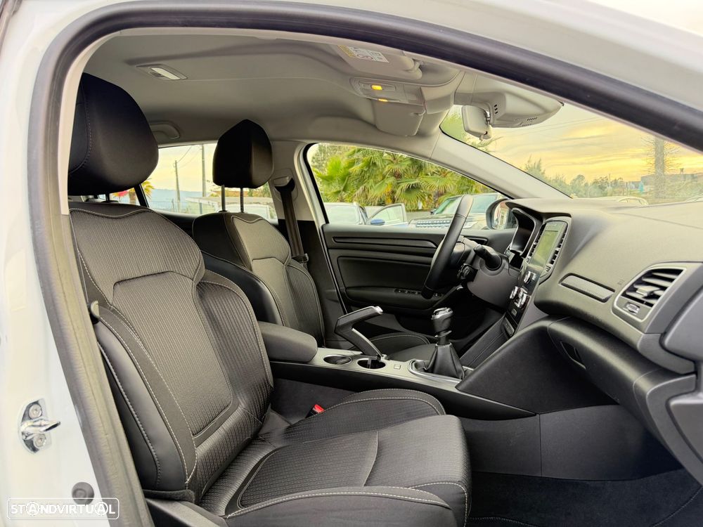 Renault Mégane 1.5 Blue dCi Zen - 30