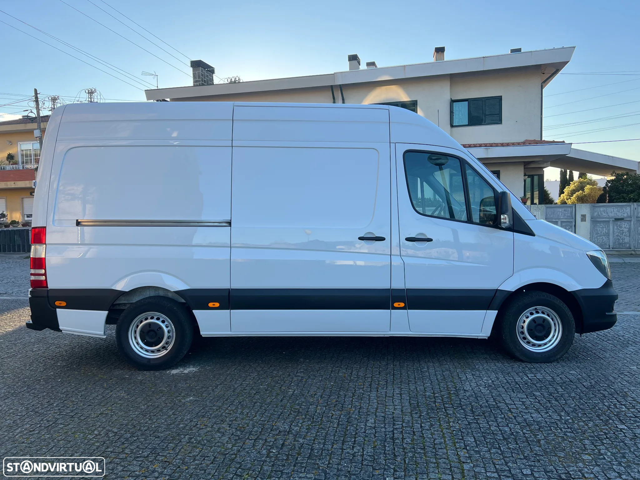 Mercedes-Benz SPRINTER 313 - 12