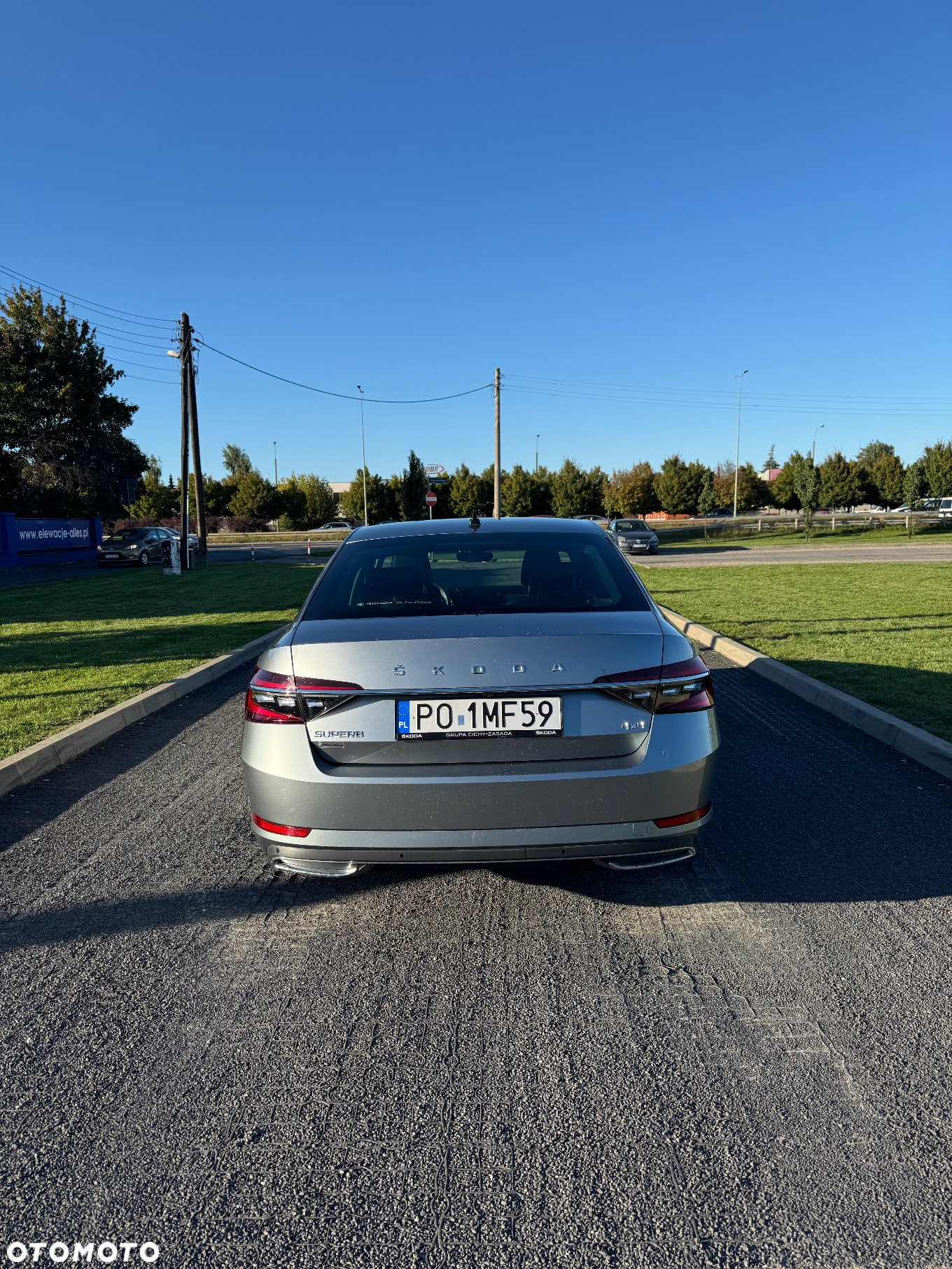 Skoda Superb 2.0 TDI SCR 4x4 L&K DSG - 3