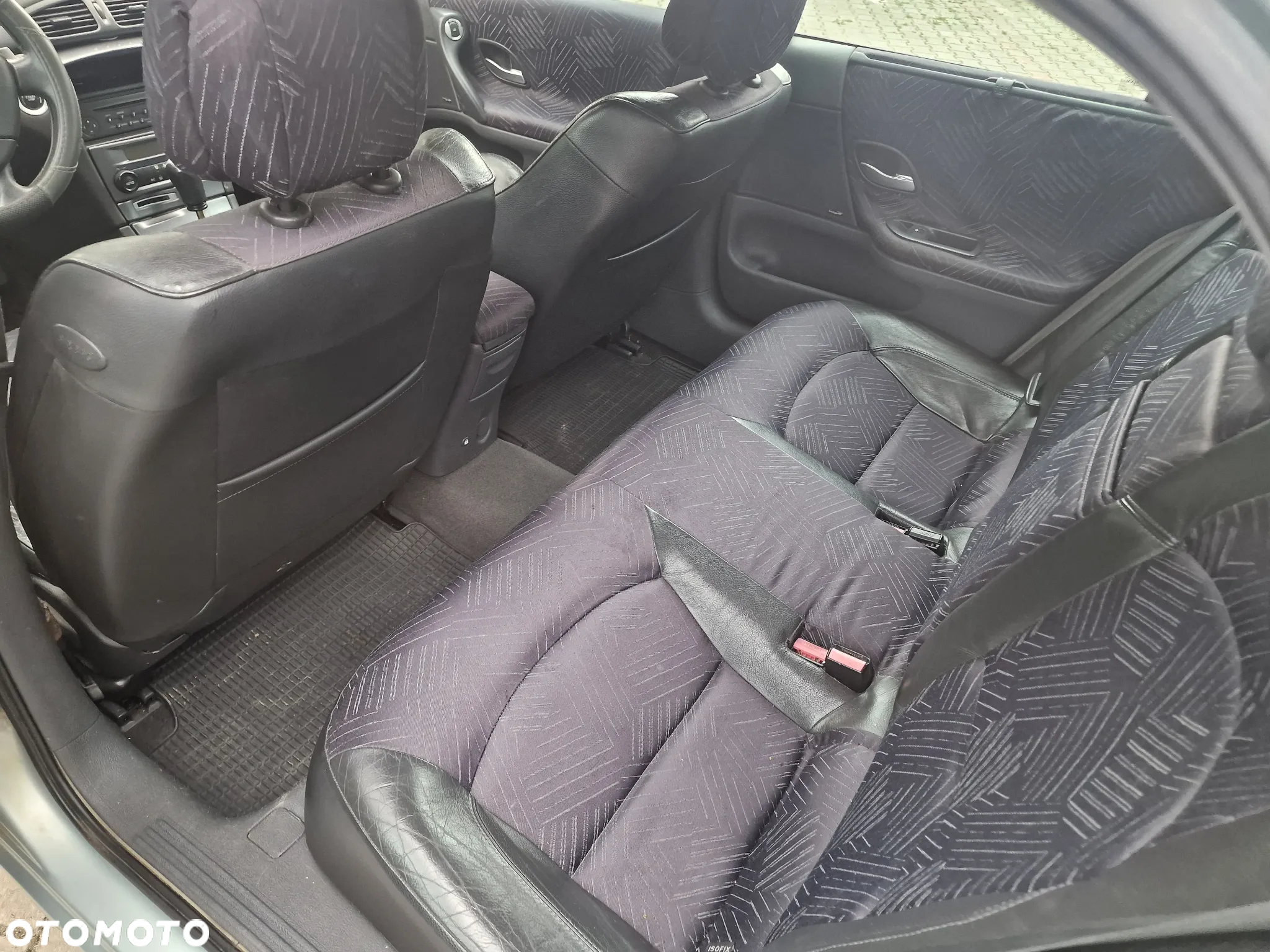 Renault Laguna II 1.6 16V Expression - 6
