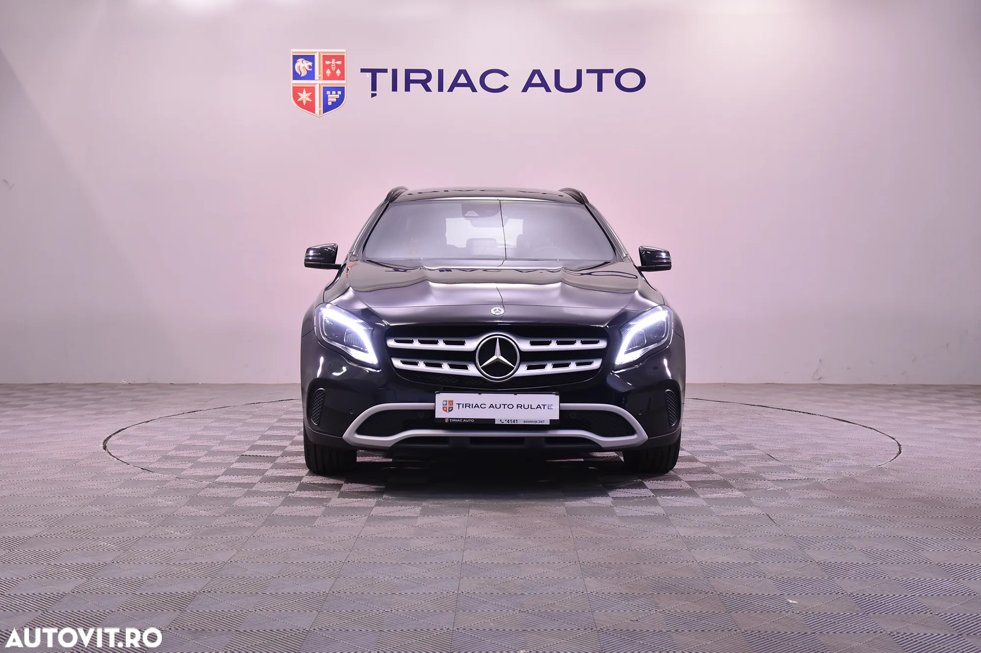 Mercedes-Benz GLA 200 d 7G-DCT - 8