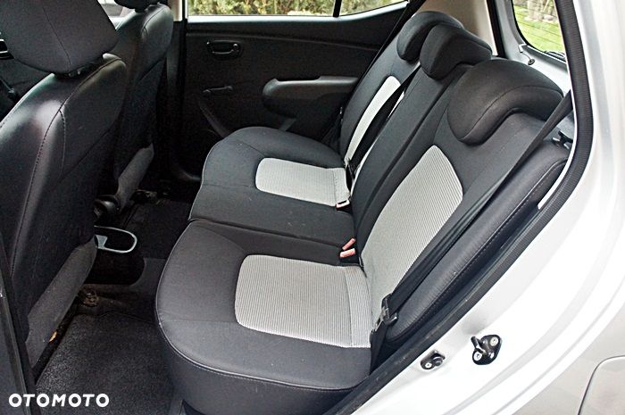 Hyundai i10 1.1 Classic - 25