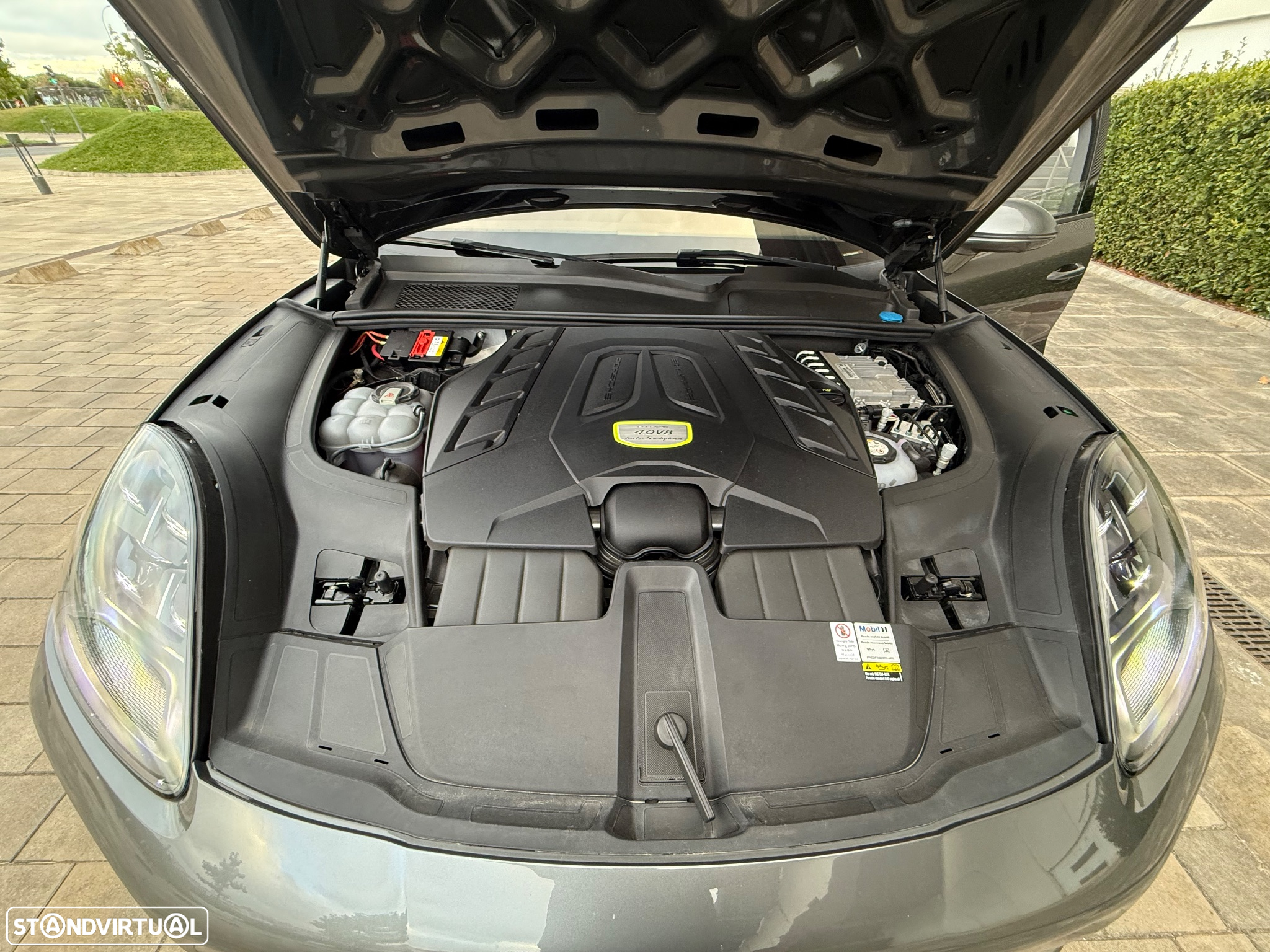 Porsche Cayenne Coupé Turbo S E-Hybrid - 50