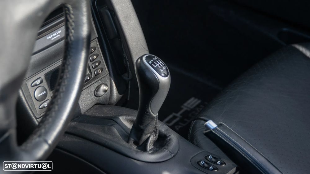 Porsche 911 (996) Carrera Cabrio - 13