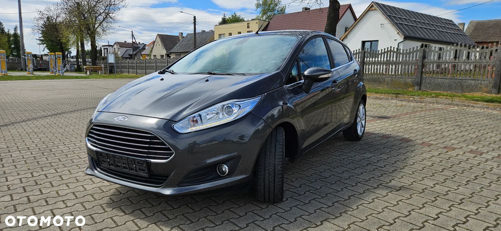 Ford Fiesta 1.0 EcoBoost S&S TITANIUM - 2