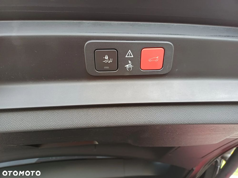 Peugeot 5008 BlueHDI 180 EAT8 GT - 15