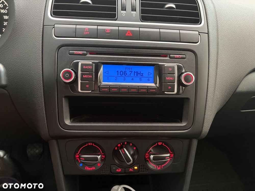 Volkswagen Polo 1.4 FSI - 11