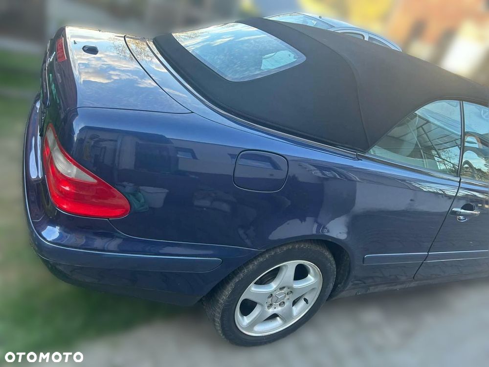 Mercedes-Benz CLK - 6