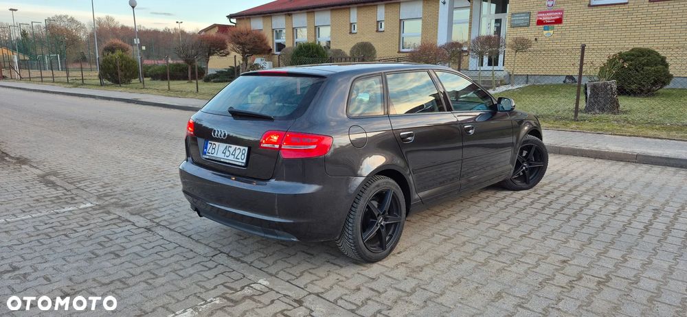 Audi A3 Sportback - 8