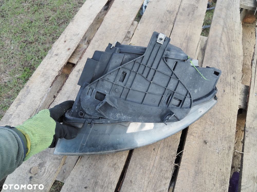 Lampa przód przednia prawa Audi A4 B6 Cabrio 8H0941004AD Anglik - 6