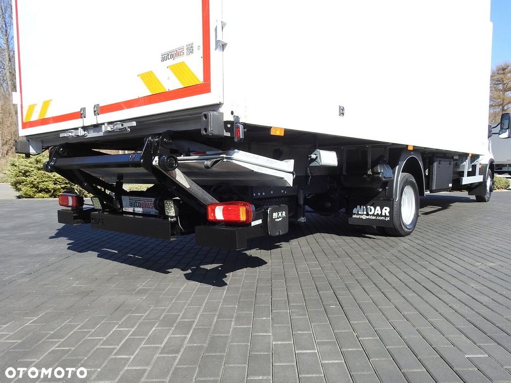 Iveco DAILY 70C18 KONTENER WINDA 14 PALET WEBASTO TEMPOMAT NAWIGACJA LEDY BLIŹNIACZE KOŁA KLIMATYZACJA  180KM - 26