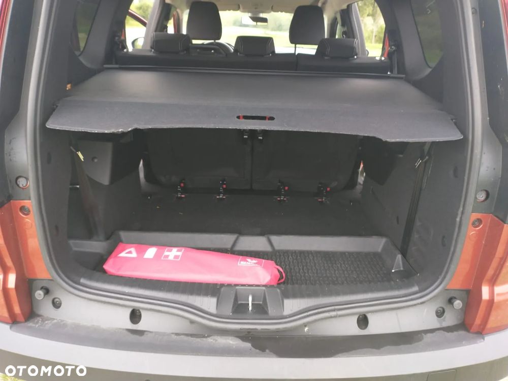 Dacia Jogger 1.0 TCe SL Extreme 7os - 11