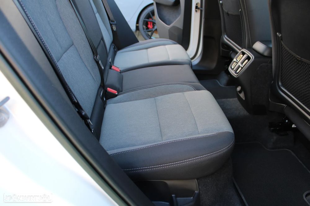 Volvo XC 40 1.5 T2 Plus Dark Auto - 40