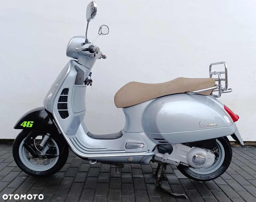 Piaggio Vespa - 4