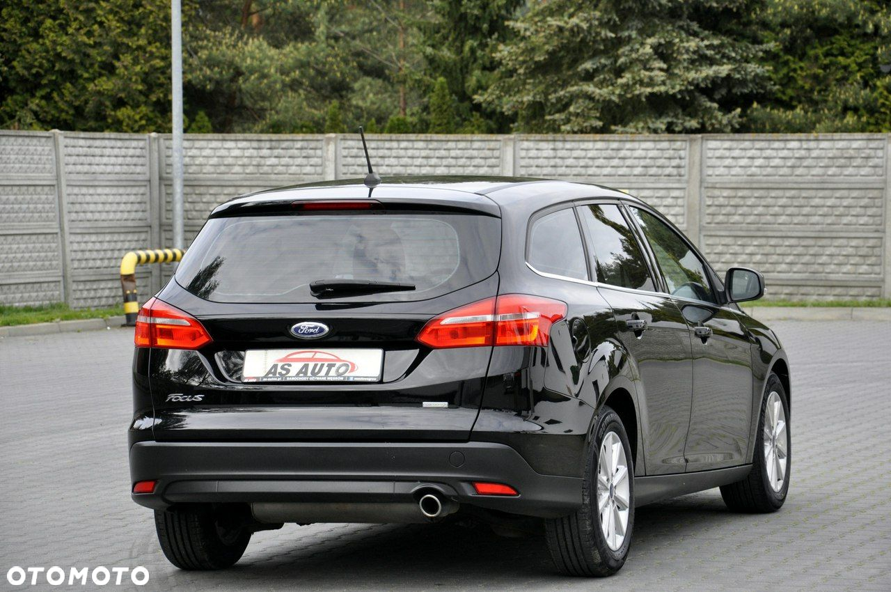 Ford Focus Turnier 1.5 EcoBoost Start-Stopp-System TITANIUM - 3