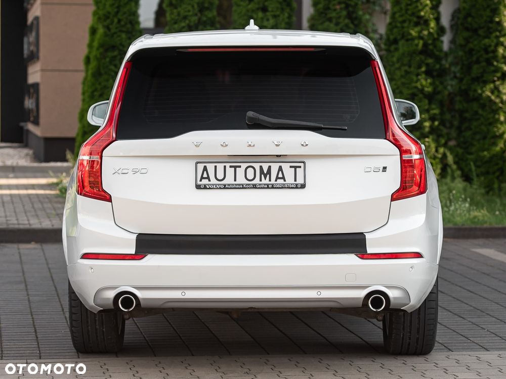 Volvo XC 90 D5 AWD Geartronic Momentum - 11