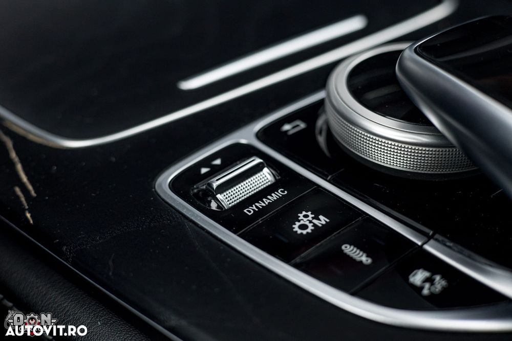 Mercedes-Benz E 53 AMG 4Matic Coupe AMG Speedshift 9G-TRONIC - 29
