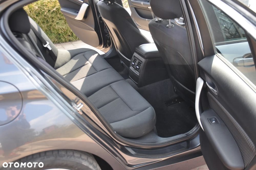 BMW Seria 1 120d BluePerformance - 14