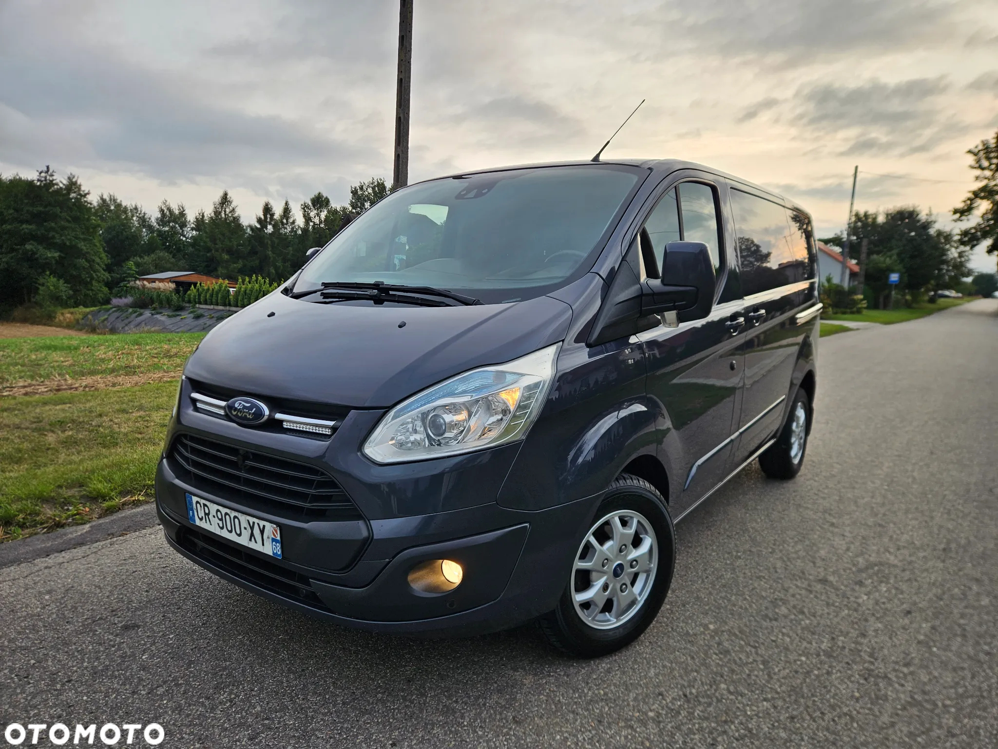 Ford TRANSIT CUSTOM - 2