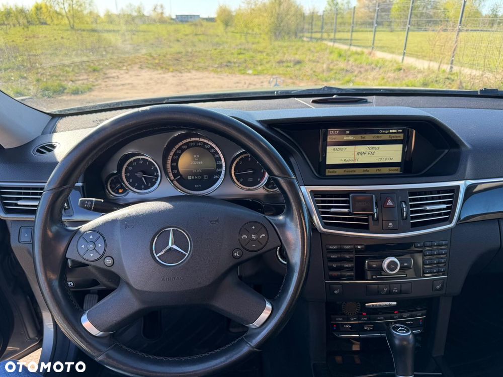 Mercedes-Benz Klasa E 250 CDI DPF BlueEFFICIENCY Automatik Avantgarde - 16
