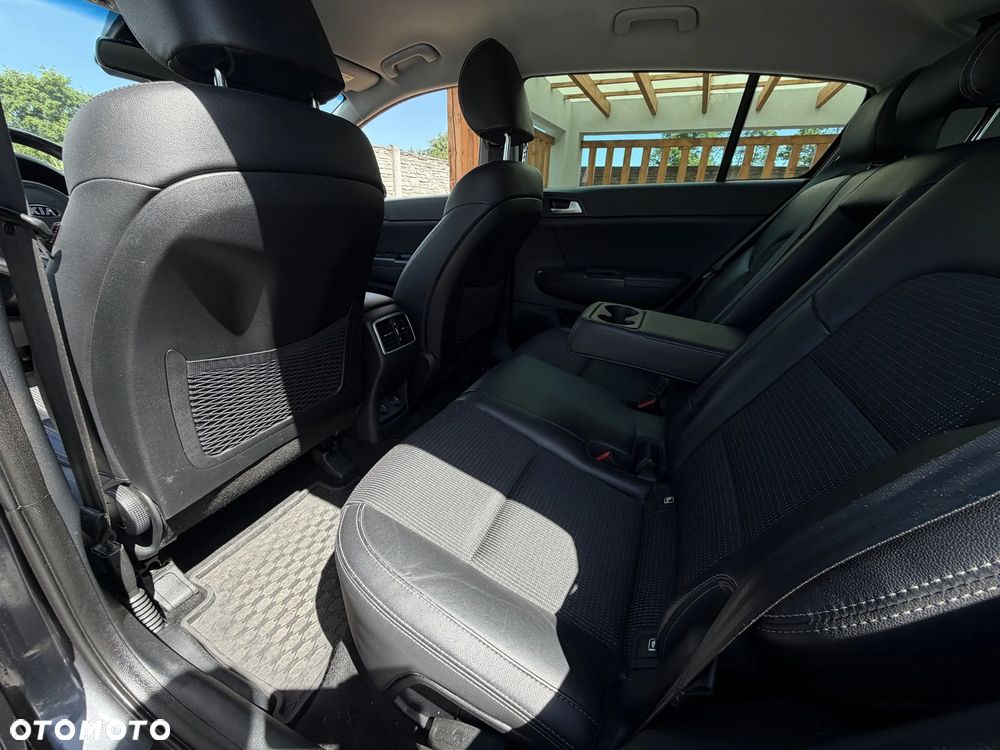Kia Sportage 1.7 CRDI 2WD Vision - 12