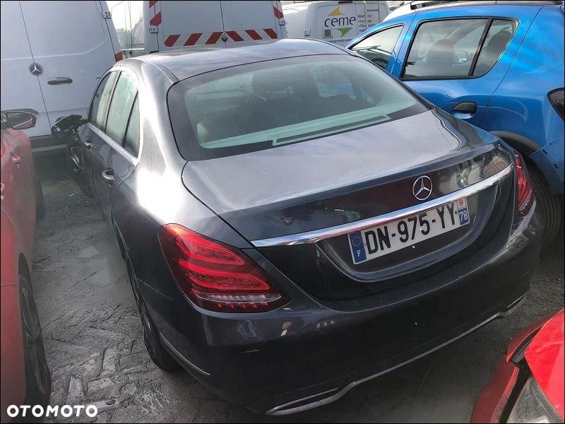 Mercedes-Benz Klasa C - 2