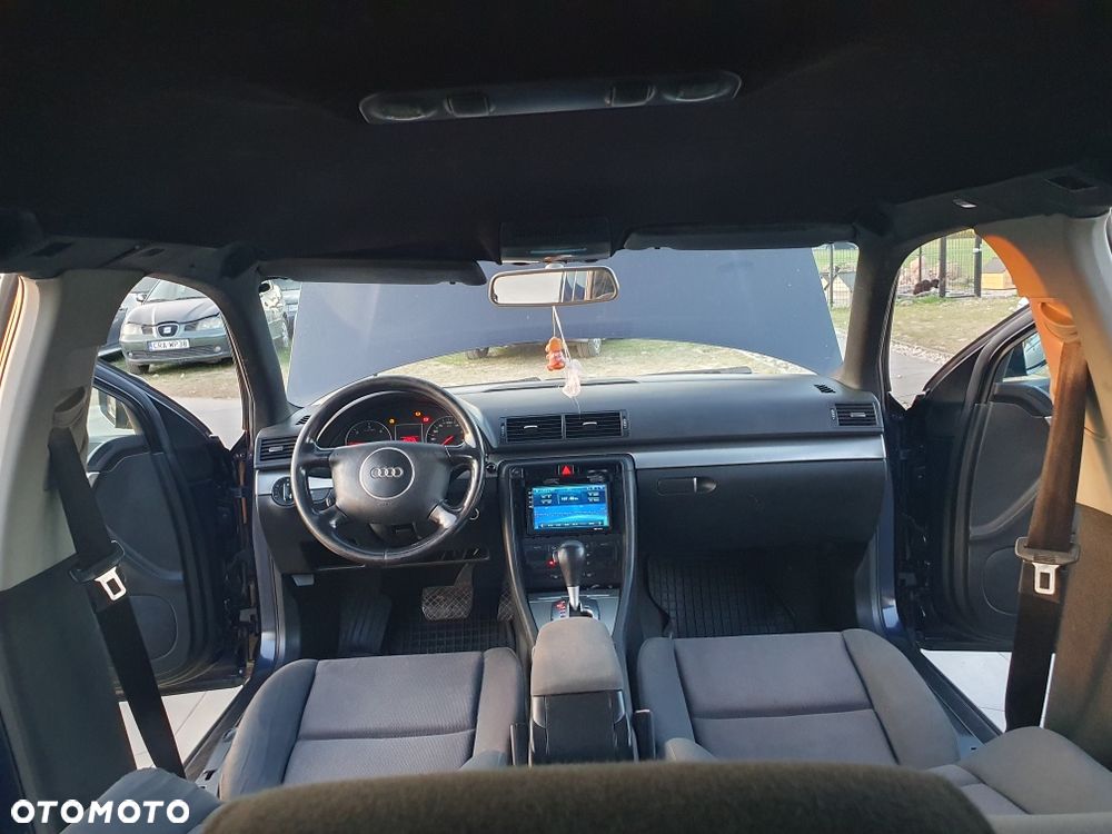 Audi A4 Limousine - 5