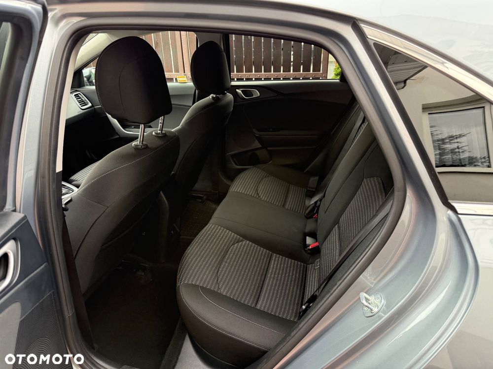 Kia Ceed 1.5 T-GDI M DCT - 9
