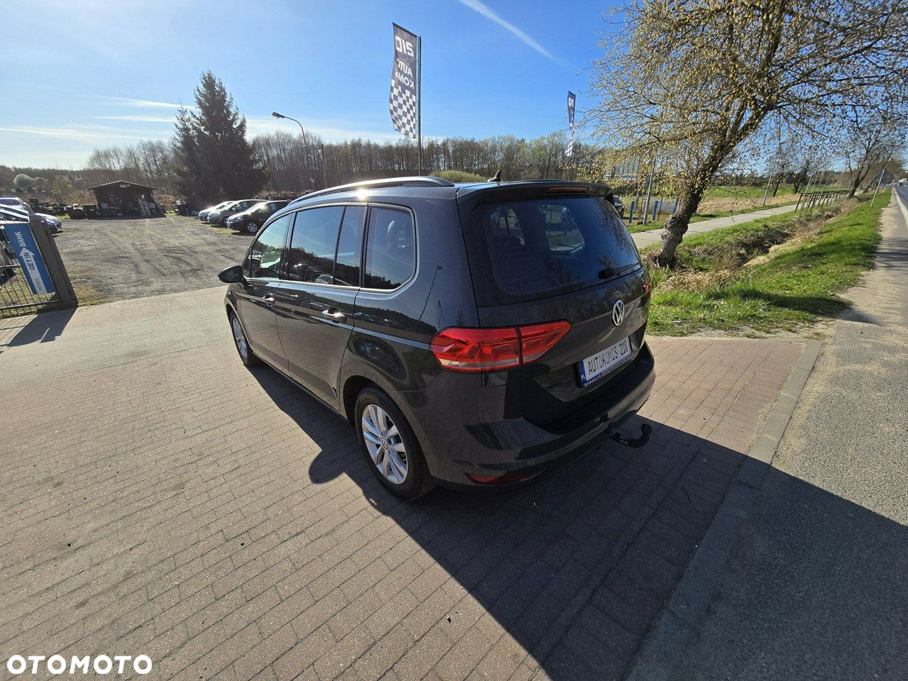 Volkswagen Touran - 7