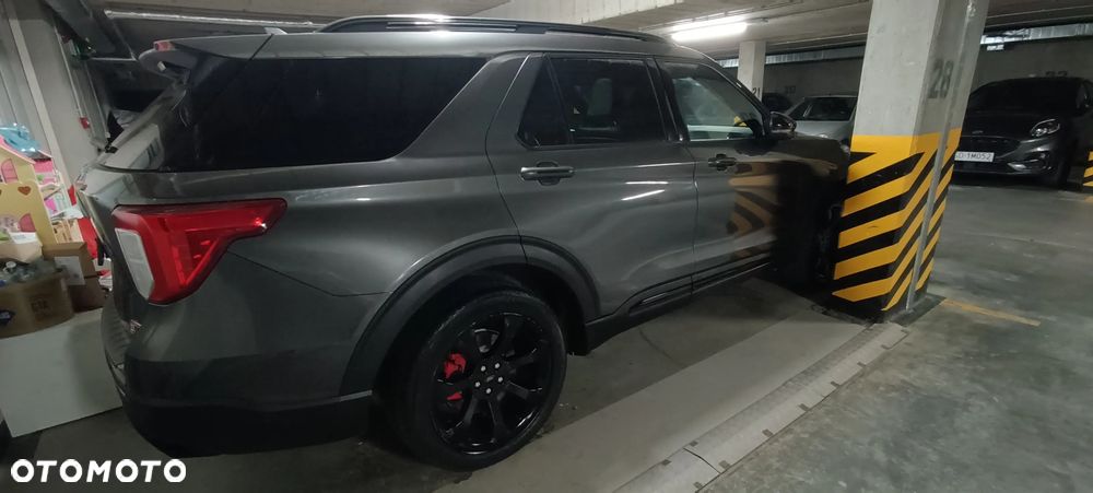 Ford Explorer - 15