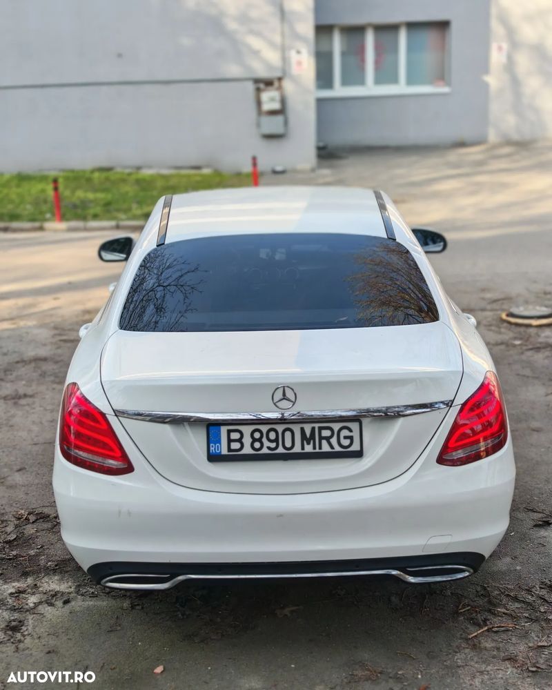 Mercedes-Benz C - 16