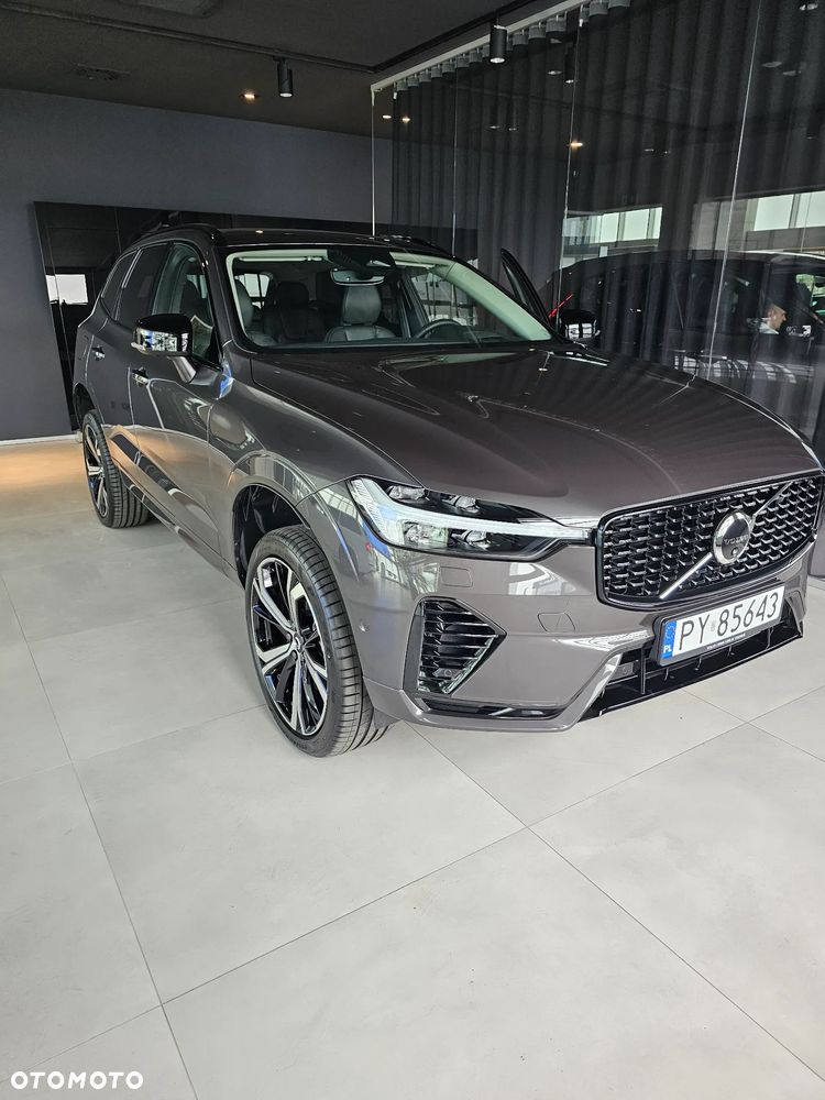 Volvo XC 60 T8 Plug-In Hybrid AWD Ultimate Dark - 1