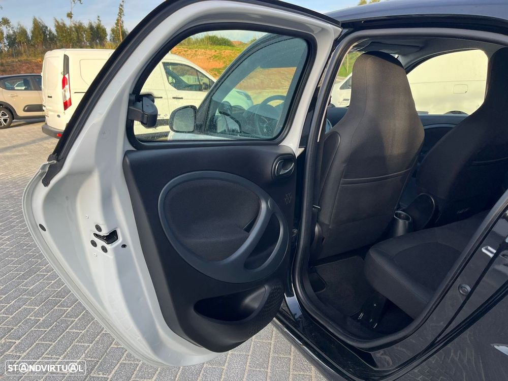 Smart ForFour Electric Drive Passion - 27