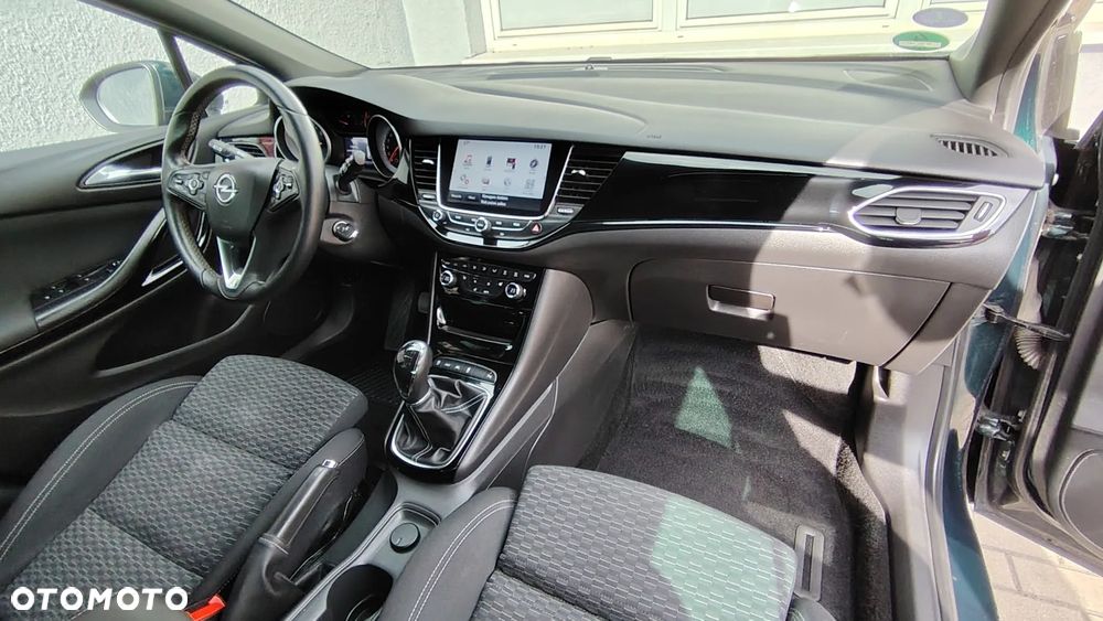 Opel Astra 1.6 Turbo Start/Stop Dynamic - 10