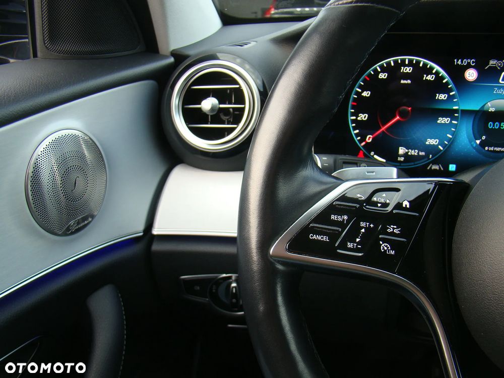 Mercedes-Benz Klasa E 300 de 9G-TRONIC Avantgarde - 23