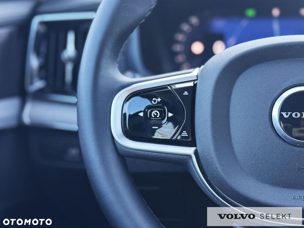 Volvo XC 90 - 8