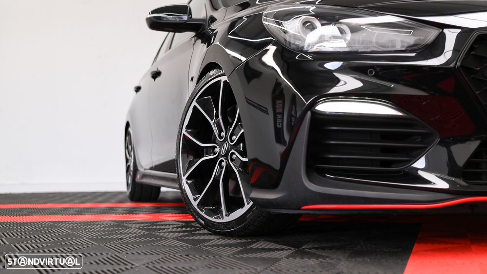 Hyundai i30 N 2.0 T-GDi Performance Pack - 16