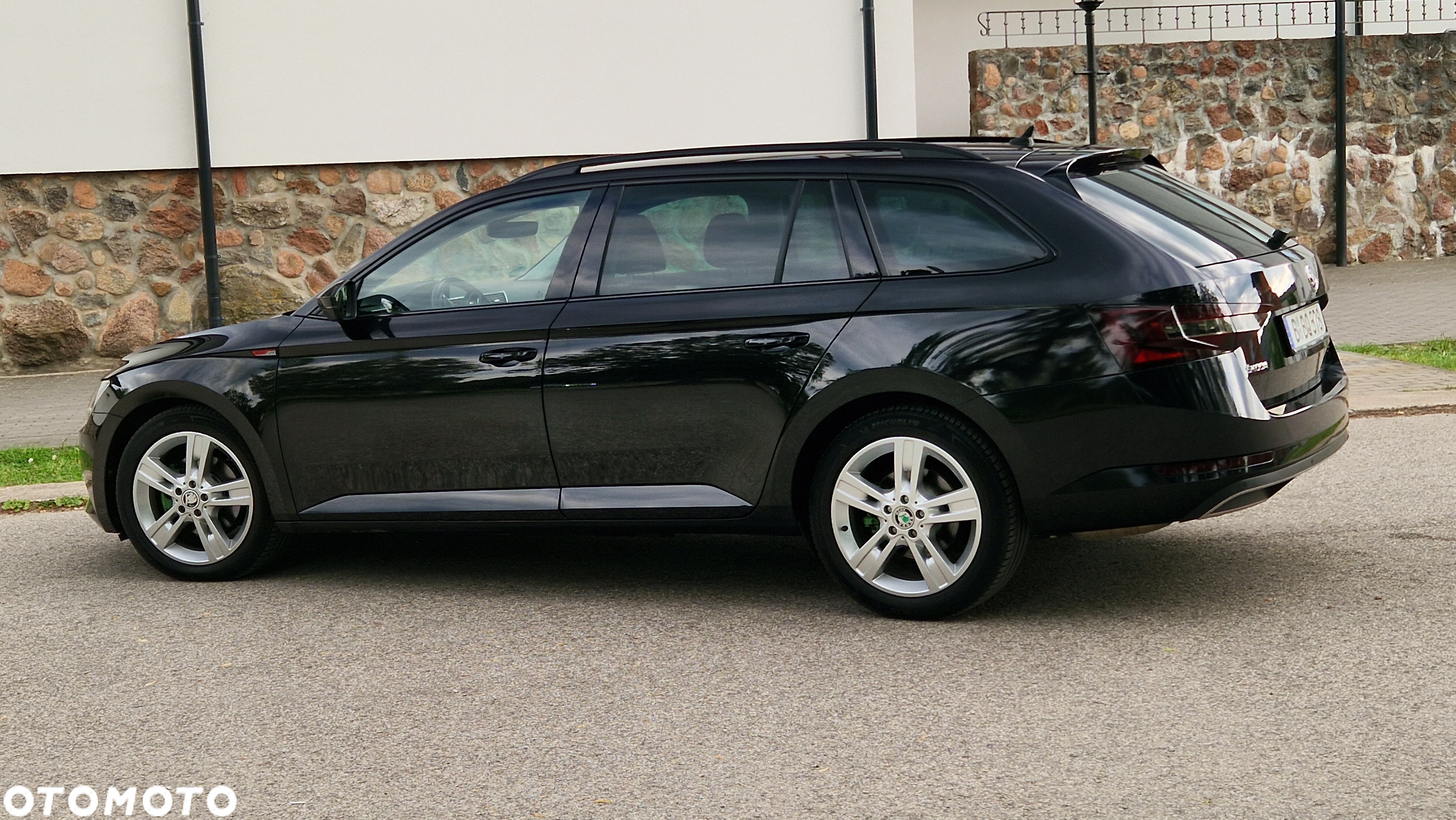 Skoda Superb 2.0 TDI 4x4 DSG Premium Edition - 13