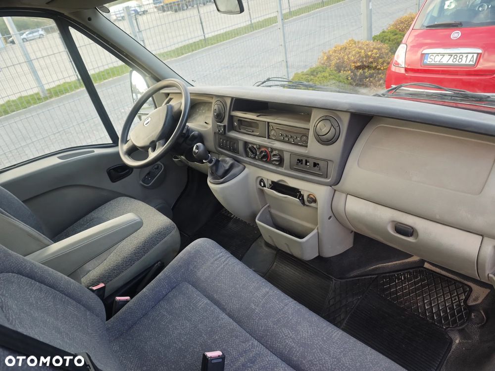 Nissan INTERSTAR - 3