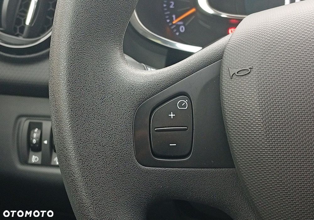 Renault Clio - 28