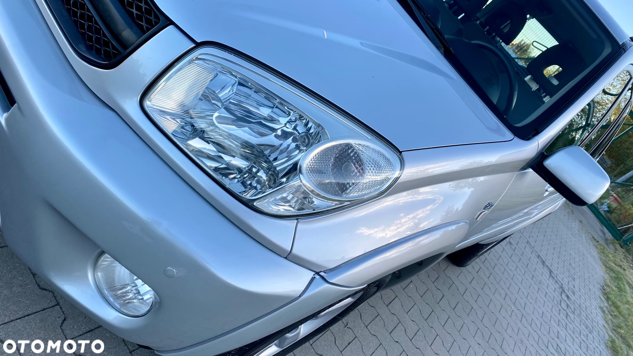 Toyota RAV4 - 10