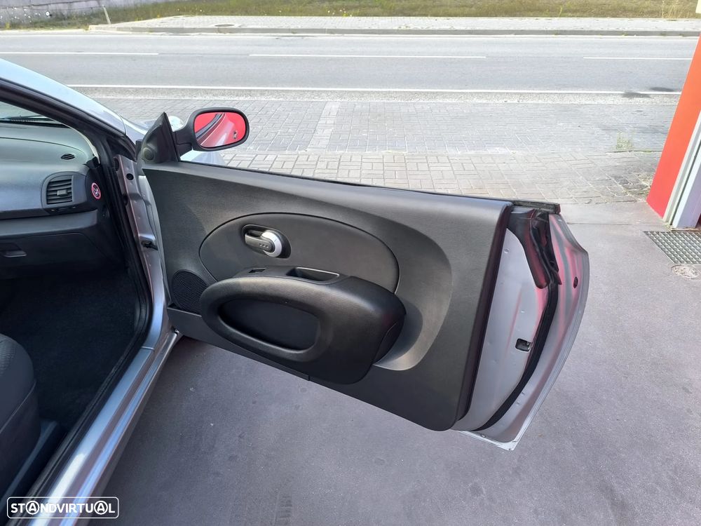 Nissan Micra CC 1.4 Tekna Pack+Premium - 25