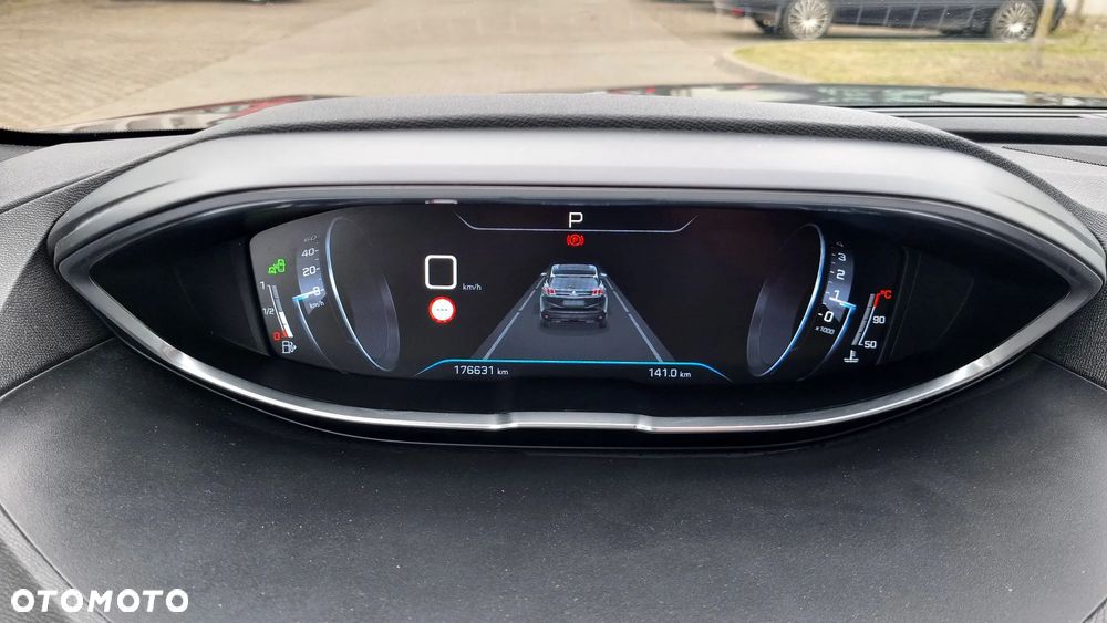 Peugeot 3008 BlueHDi 180 Stop & Start EAT8 Allure - 29