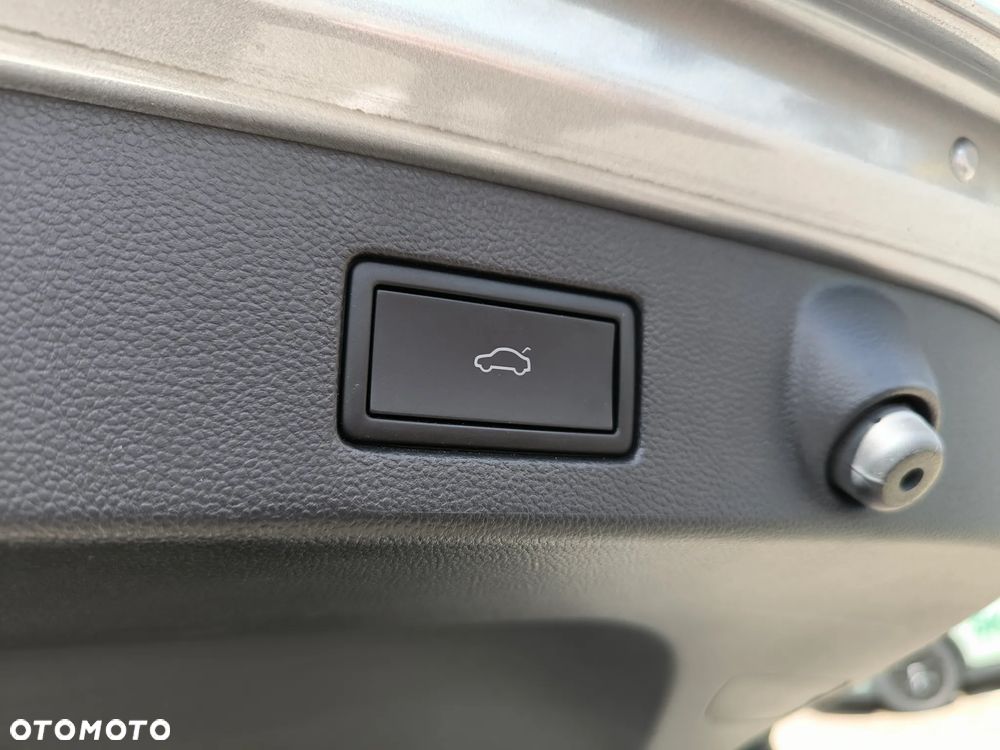Volkswagen Arteon 2.0 TDI R-Line DSG - 11