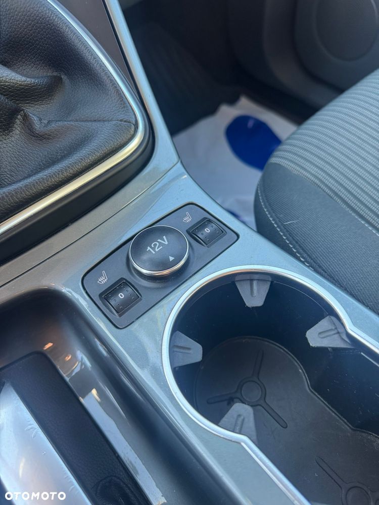 Ford Grand C-MAX - 11