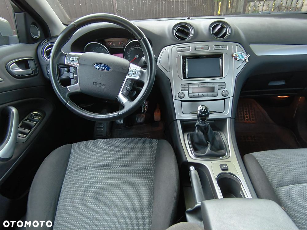 Ford Mondeo 2.0 Trend - 4