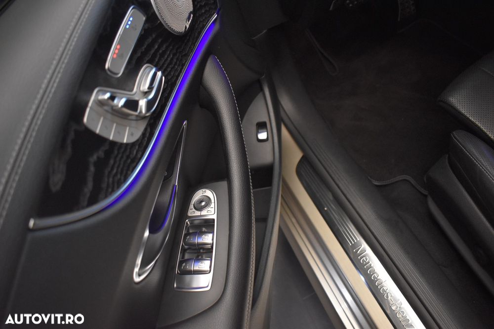 Mercedes-Benz E 200 4Matic 9G-TRONIC AMG Line - 13